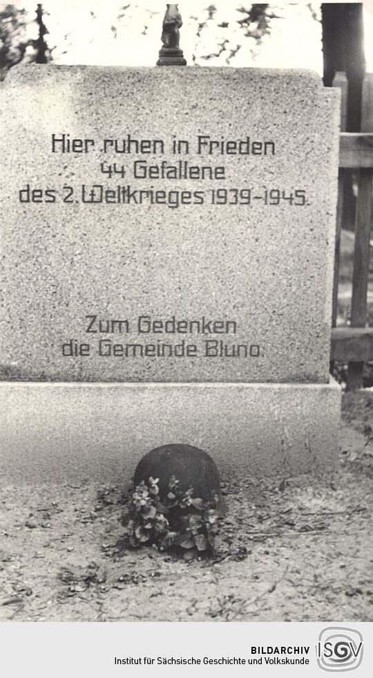 Ein Kriegerdenkmal in Bluno