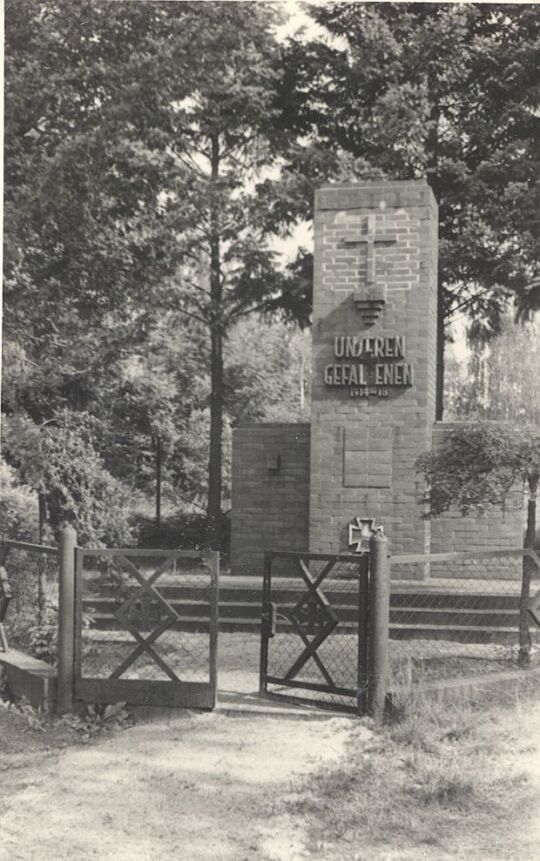 Kriegerdenkmal in Burg