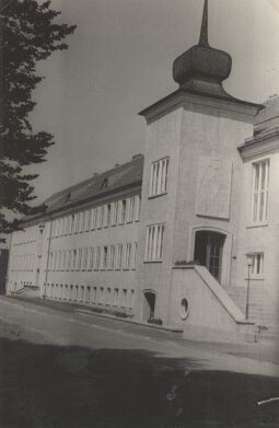 Bild: Die Poliklinik Hoyerswerda