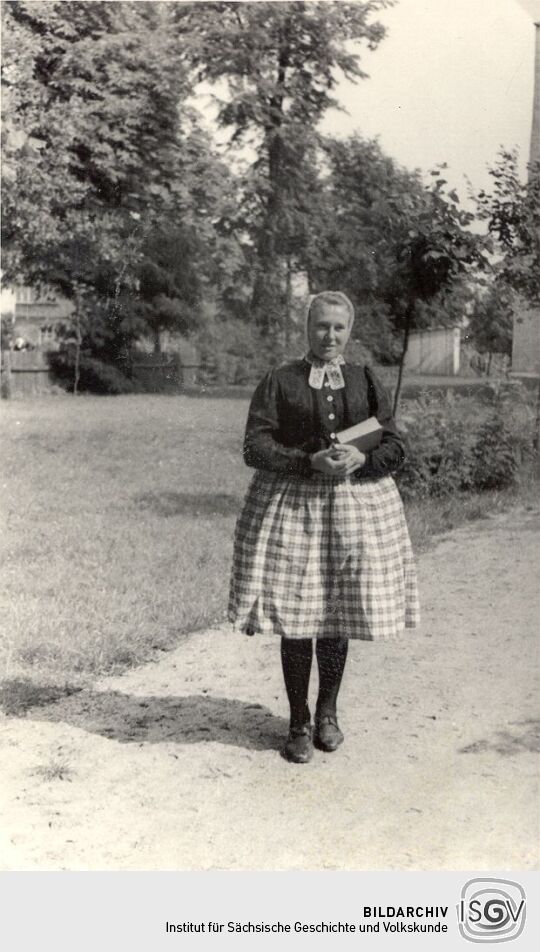 Kirchgang in Schleife