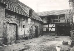 Bild: Innenhof eines Bauerngehöftes in Groß Partwitz