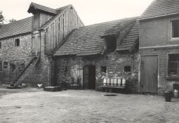 Bild: Hof eines Bauerngehöftes in Groß Partwitz