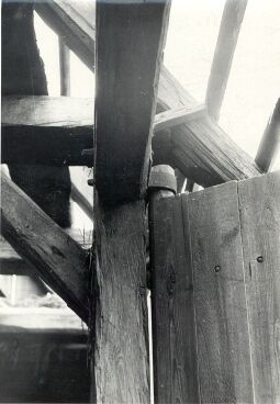 Bild: Holzkonstruktion in Groß Partwitz