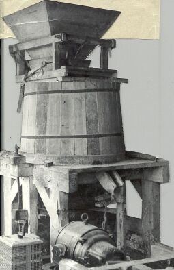 Bild: Landwirtschaftliches Gerät in Groß Partwitz