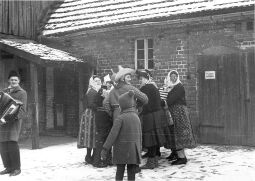 Bild: Frauenfastnacht in Groß Partwitz