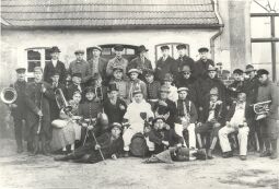 Bild: Männerzampern in Groß Partwitz