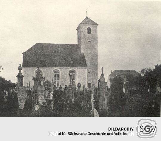 Kirche und Friedhof in Purschwitz