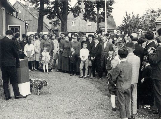 Enthüllung eines Gedenksteins in Schmerlitz