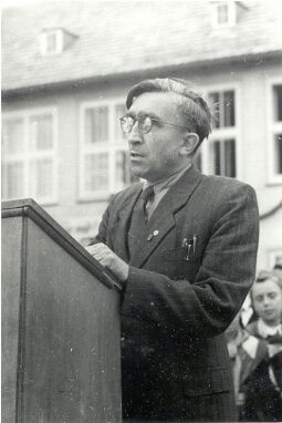 Bild: Einweihung des Schulneubaus in Panschwitz-Kuckau