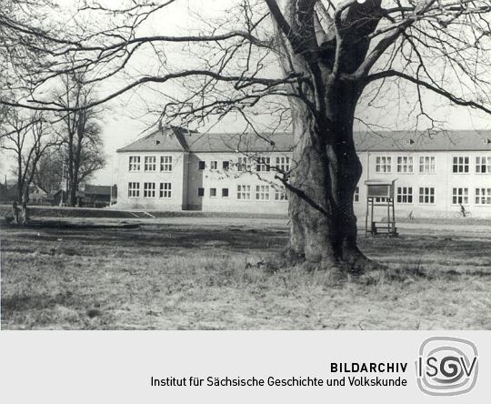 Die Zentralschule in Neschwitz