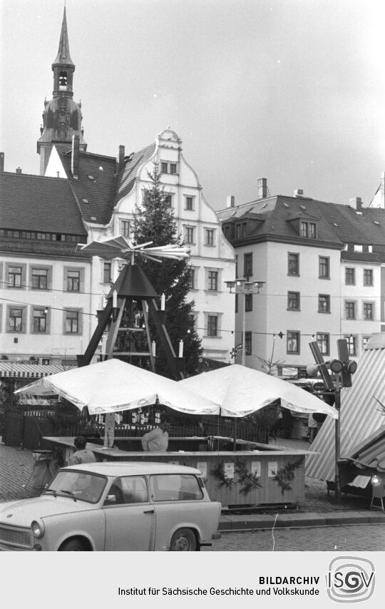 Ansicht des Weihnachtsmarktes auf dem Obermarkt in Freiberg