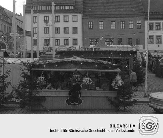 Ansicht des Weihnachtsmarktes auf dem Obermarkt in Freiberg