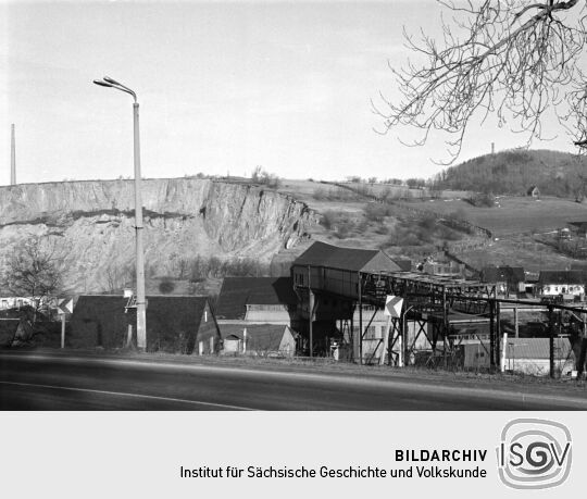 Ansicht der Altenberger Pinge mit Schachtanlagen