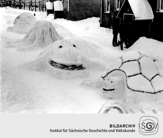 Schneefiguren in Geising