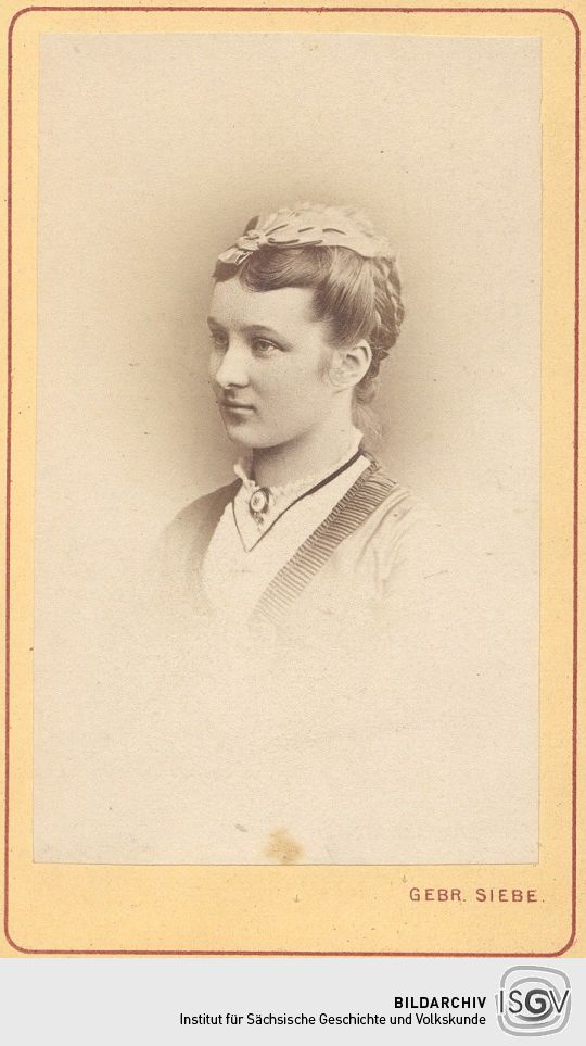 Frau Dierke, geborene Benzelsdorff