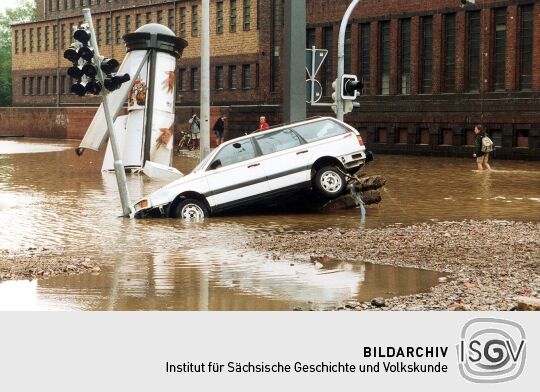 Hochwasser der Weißeritz in der Dresdner Innenstadt