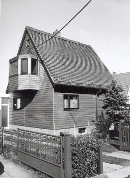 Bild: Holzhaus in Dresden