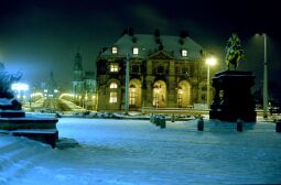 Bild: Goldener Reiter und Blockhaus in Dresden