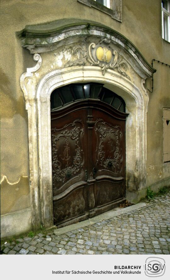 Portal an einem Pulsnitzer Wohnhaus