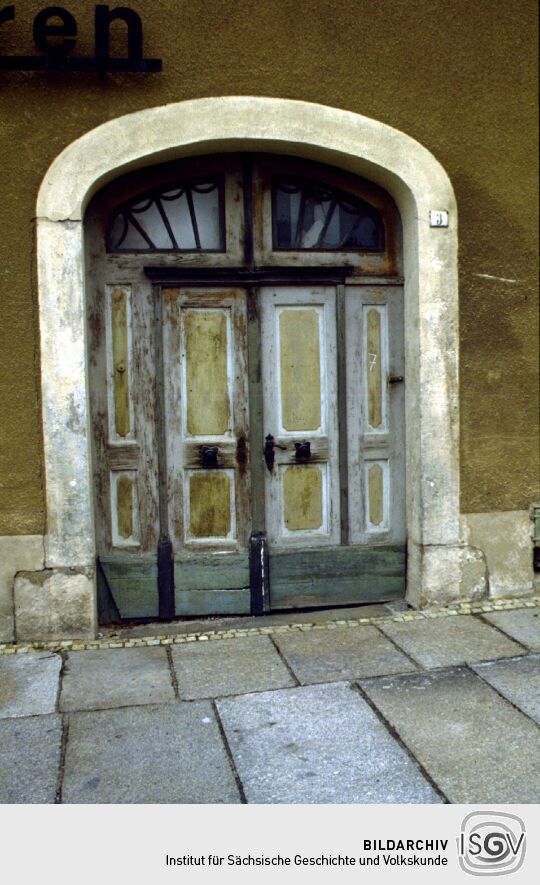 Portal eines Wohnhauses in Pulsnitz