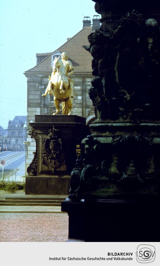 Blick zum" Goldenen Reiter"