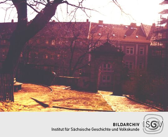 ehem. Friedhof in Meißen am Tuchmachertor hinter der Frauenkirche