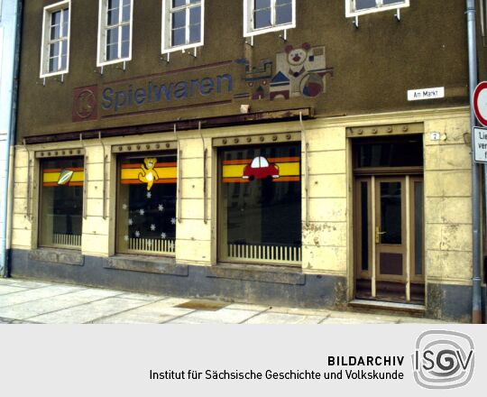Geschäftsfassade am Markt in Pulsnitz
