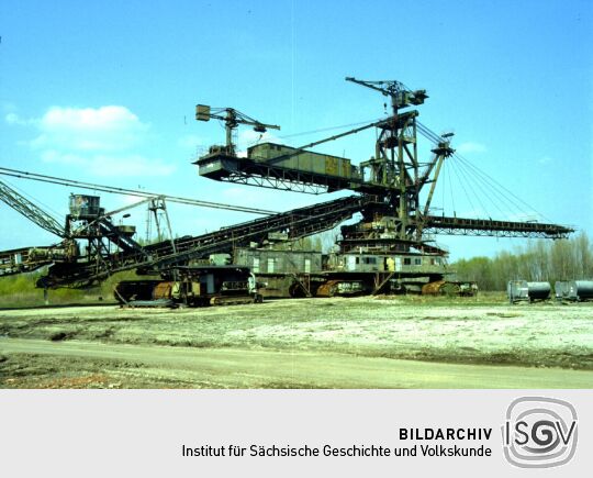 Bagger des Braunkohle-Tagebaus in Nochten