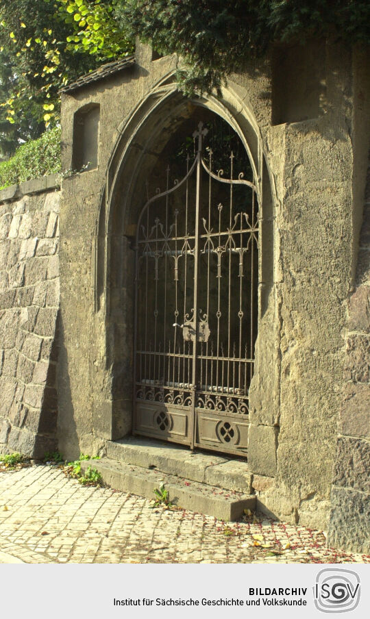 Eingang zum Friedhof St. Afra in Meißen Freiheit Nr.14