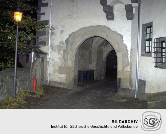 Meißen bei Nacht: Burgtor, früher Brückentor (Burglehen/ Freiheit 2)