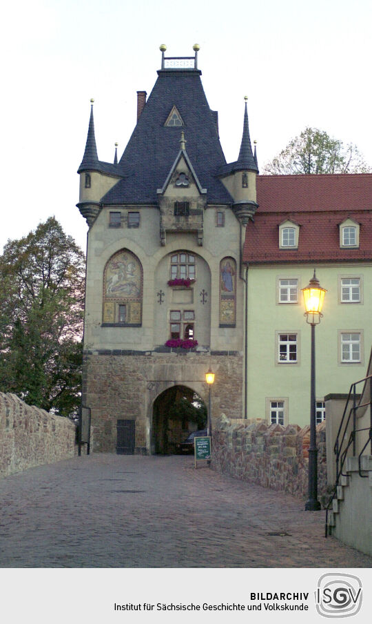 Meißen in der Dämmerung - Das Torhaus der Burg (Markgrafenschloss)