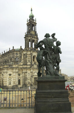 Bild: Ansicht der Hofkirche