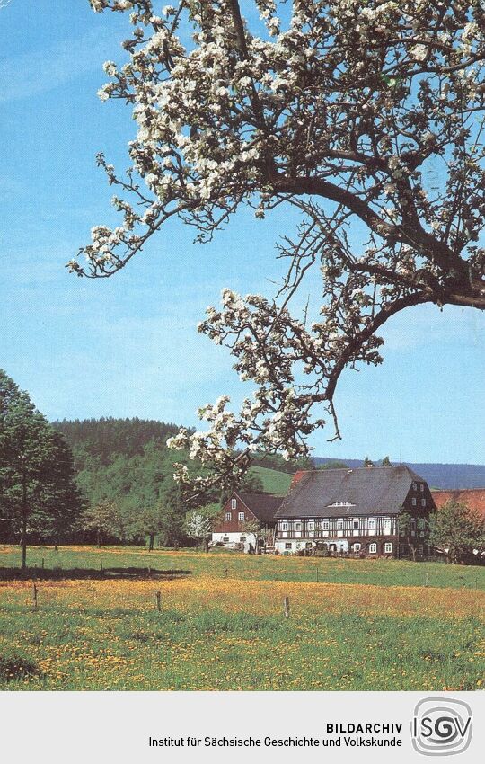 Frühlingslandschaft mit Fachwerkhof