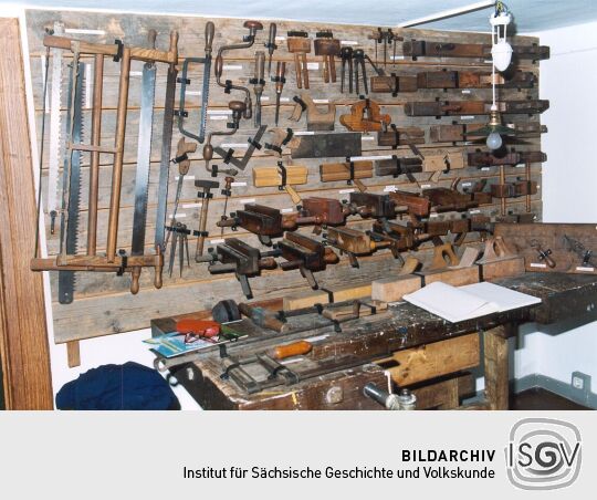 Werkzeuge eines Zimmermanns in Cunewalde