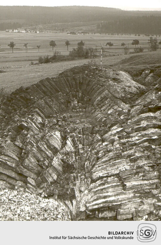 Basaltsäulenfächer am Hirtstein