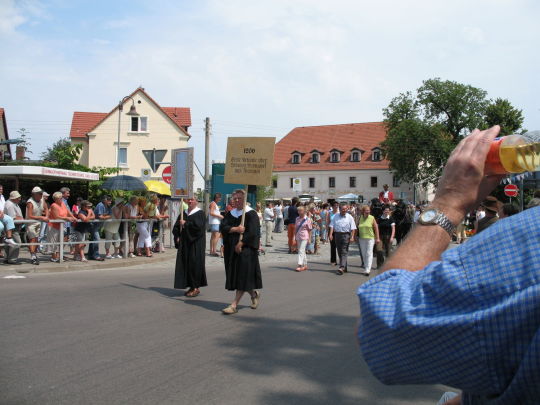 Festumzug zur 800-Jahr-Feier von Wermsdorf