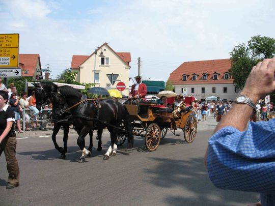 Festumzug zur 800-Jahr-Feier von Wermsdorf