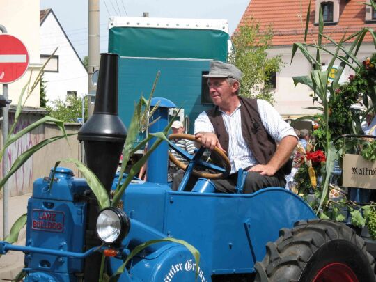 Festumzug zur 800-Jahr-Feier von Wermsdorf