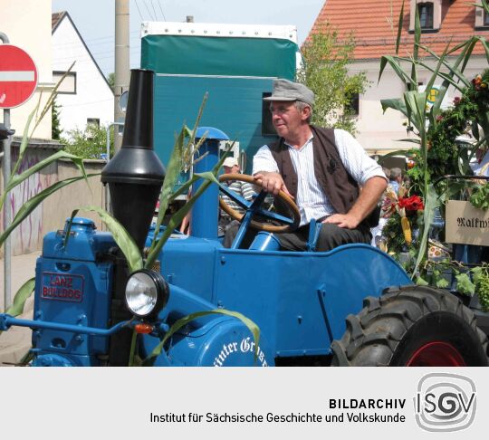 Festumzug zur 800-Jahr-Feier von Wermsdorf