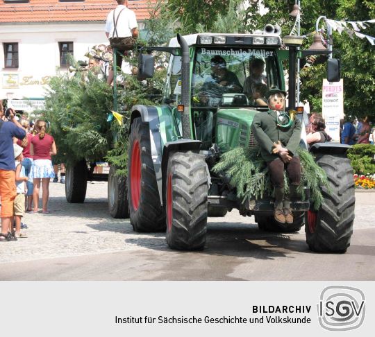 Festumzug zur 800-Jahr-Feier von Wermsdorf