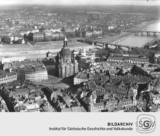 Postkarte: Neumarkt mit Frauenkirche