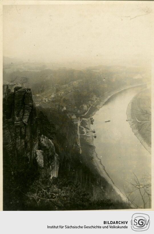 Blick ins Elbtal bei Rathen