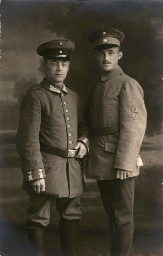 Postkarte: Hans Grützner und Paul Richter in Uniform