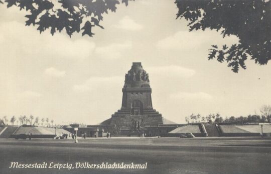 Bildpostkarte "Messestadt Leipzig, Völkerschlachtdenkmal"