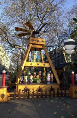 Bild: Weihnachtsmarkt in Dresden 2001
