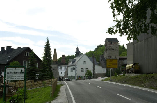 Straßenansicht in Lengefeld