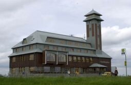 Bild: Fichtelberghaus auf dem Fichtelberg