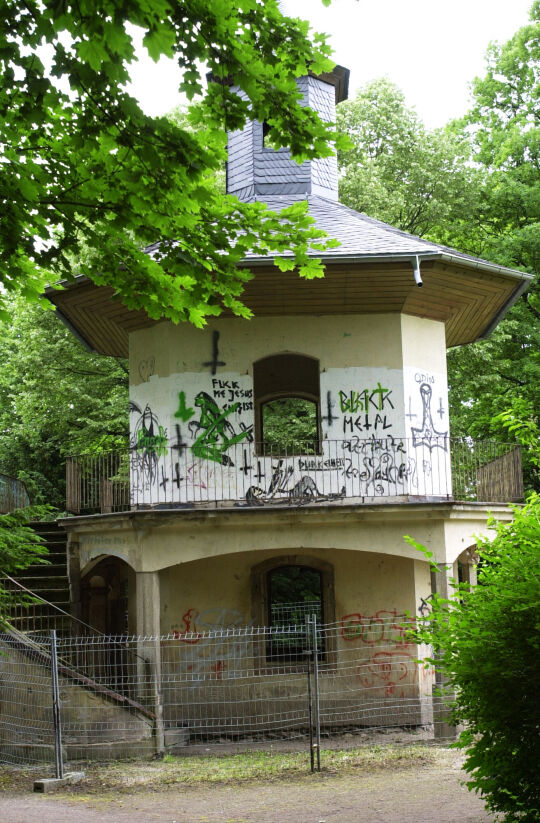 Teehhaus im Schlosspark Planitz
