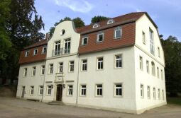 Bild: Ortsansicht in Zschaitz - Schulgebäude