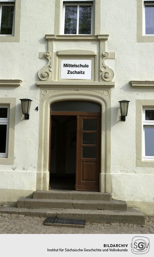 Ortsansicht in Zschaitz - Schulgebäude